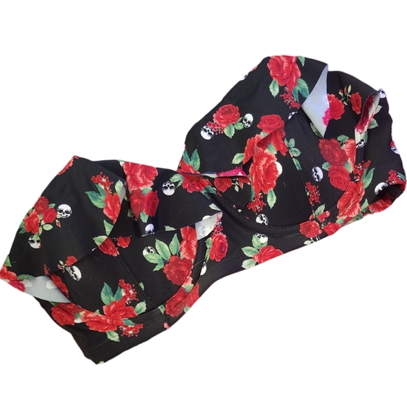 NWOT skulls and roses hot topic bikini - Picture 5 of 6